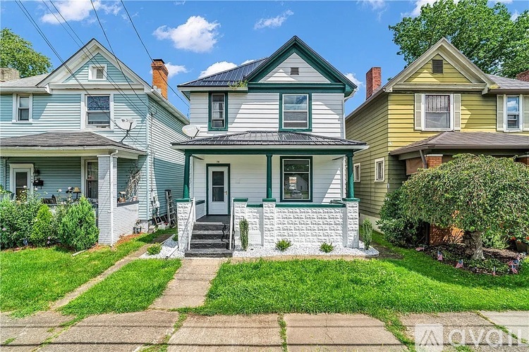 736 Market Street 3 Beds Single Family Home for Rent - Photo gallery 1