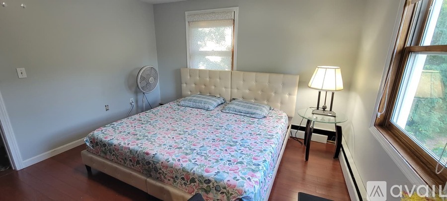 37 Alice Drive 2 Beds Condo for Rent - Photo gallery 3