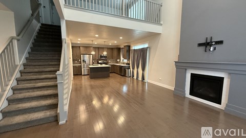 234 N, Glenwood Way 4 Beds Apartment for Rent