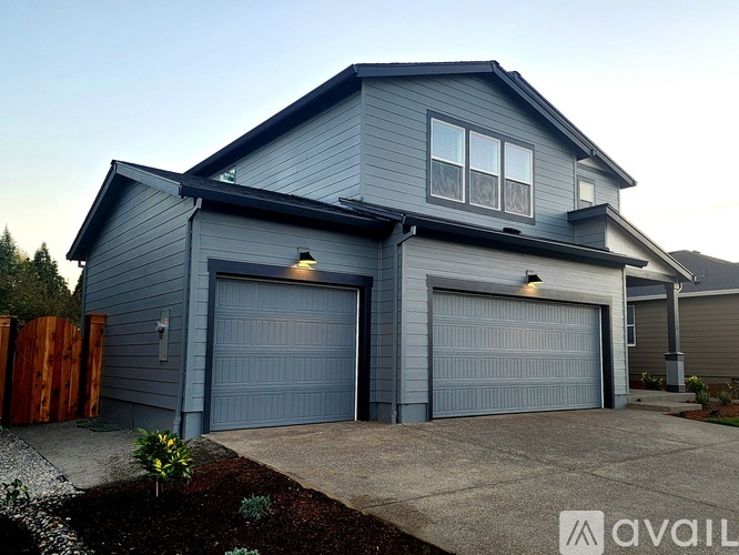225 Northwest 28th Street 4 Beds Single Family Home for Rent - Photo gallery 4