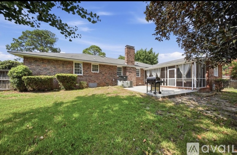 20 Snowden Street 4 Beds Single Family Home for Rent - Photo gallery 1