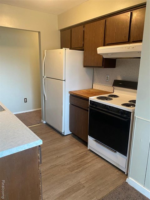 24540 Shiawassee St., Apt. 203 1 Apartment for Rent