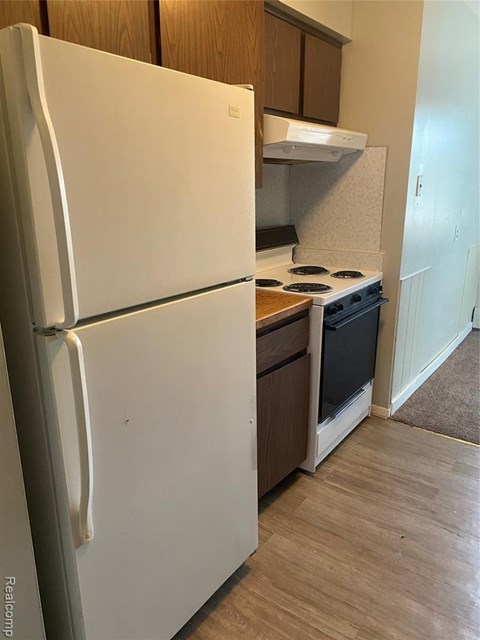 24540 Shiawassee St., Apt. 203 1 Apartment for Rent
