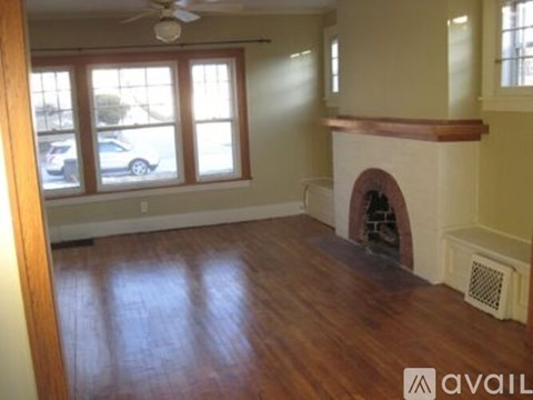 1212 48Th St 2 Beds Apartment for Rent