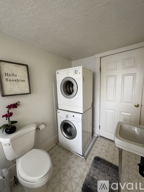 242 E Kelsey Avenue 1 Apartment for Rent