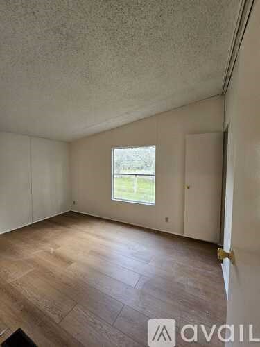 124 Bland Rd 3 Beds Apartment for Rent