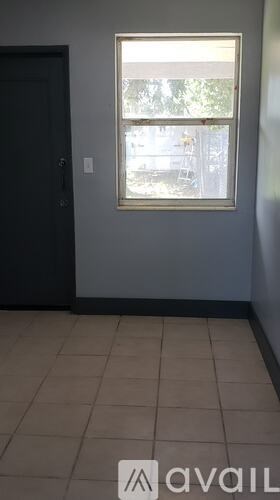 362 NE 171St Terrace 2 Beds Apartment for Rent
