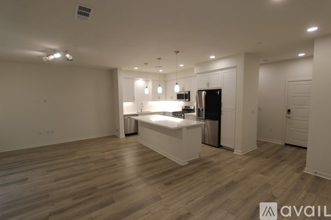 647 Winchester Drive 3 Beds Apartment for Rent