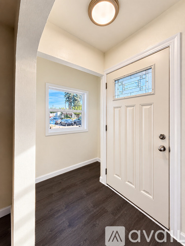 503 Ash Street 3 Beds Single Family Home for Rent - Photo gallery 3