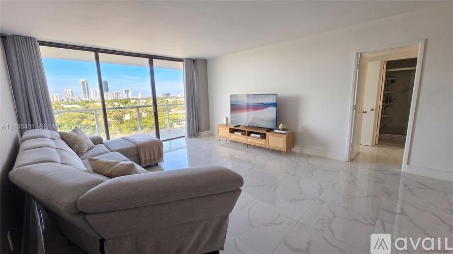 3701 N Country Club Dr 2 Beds Condo for Rent - Photo gallery 3