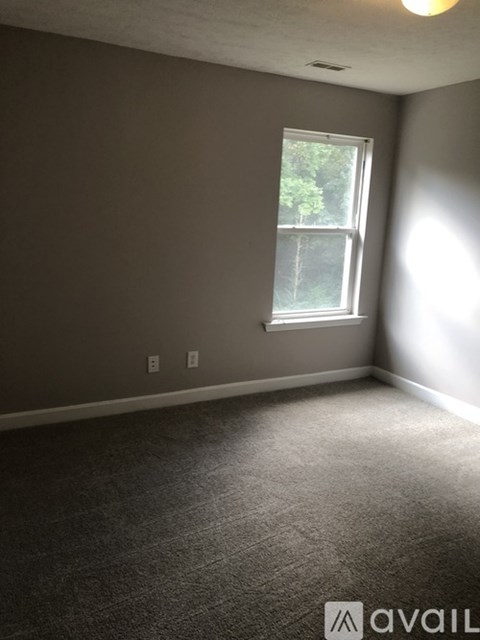 624 Mckean Drive 3 Beds Apartment for Rent