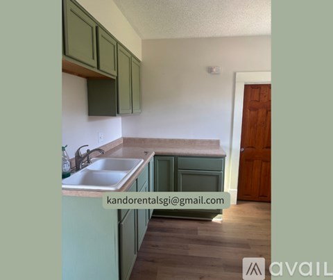 909 W 10Th St 2 Beds Apartment for Rent
