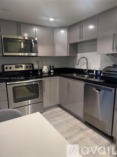 3300 NE 191st St 2 Beds Condo for Rent - Photo gallery 2