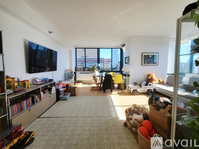 75 West End Ave 2 Beds Apartment for Rent - Photo gallery 2