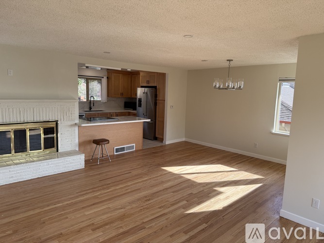 10702 39th Avenue Southwest 3 Beds Single Family Home for Rent - Photo gallery 2