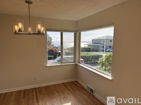 10702 39Th Avenue Southwest 3 Beds Apartment for Rent