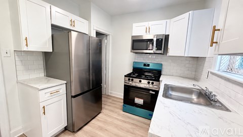4542 N Mole St 3 Beds Apartment for Rent