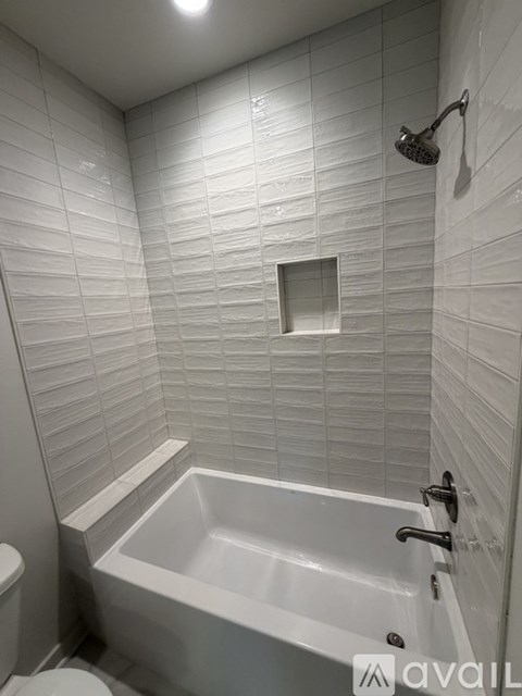 405 Reichardt St 2 Beds Apartment for Rent