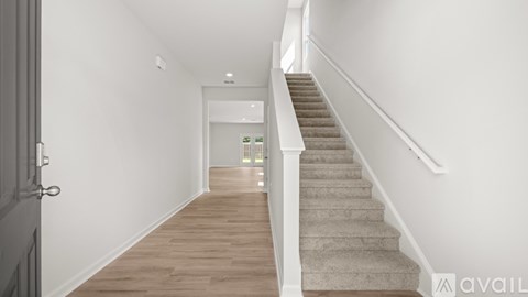 110 Babcock Dr NE 5 Beds Apartment for Rent