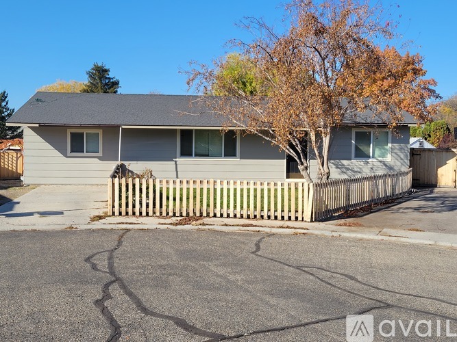 1509 NE 15th Cir 4 Beds Single Family Home for Rent - Photo gallery 1