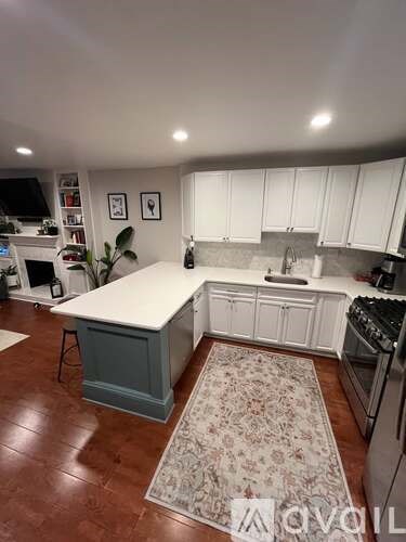 1702 West Girard Avenue 2 Beds Apartment for Rent