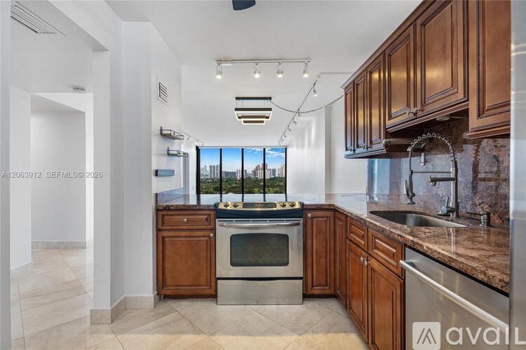 3375 N Country Club Dr 2 Beds Condo for Rent - Photo gallery 2