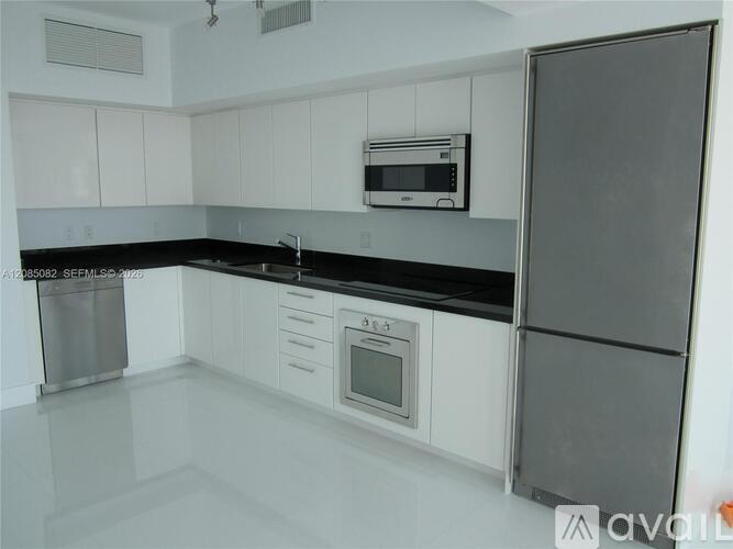 92 SW 3rd St 1 Condo for Rent - Photo gallery 1