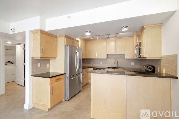 230 E 300 S 1 Condo for Rent - Photo gallery 3
