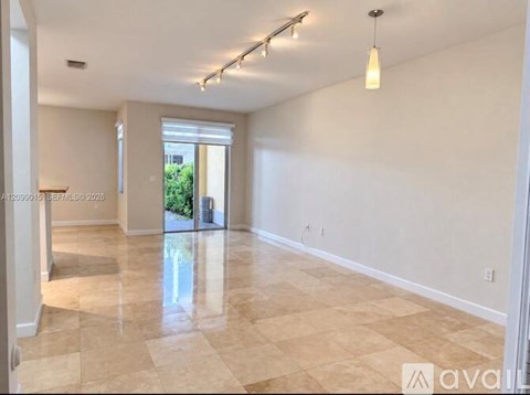 10711 NW 75Th Ln 3 Beds Apartment for Rent