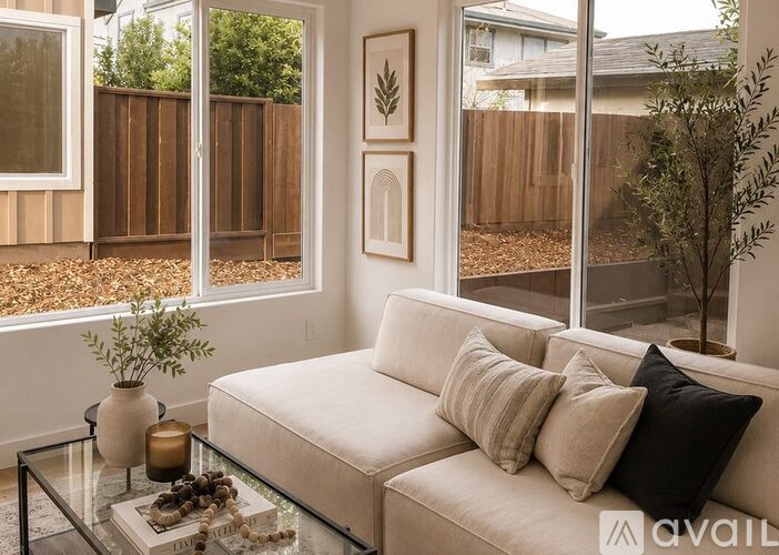 10 Kamilah Deyn Circle 3 Beds Townhouse for Rent - Photo gallery 1