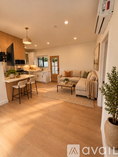 7039 1/2 Quartz Avenue 2 Beds Apartment for Rent