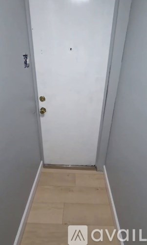 100 Redwood Ave 3 Beds Apartment for Rent