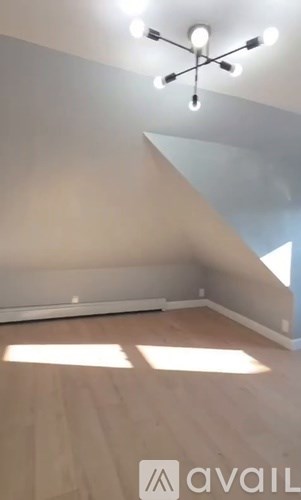 100 Redwood Ave 3 Beds Apartment for Rent