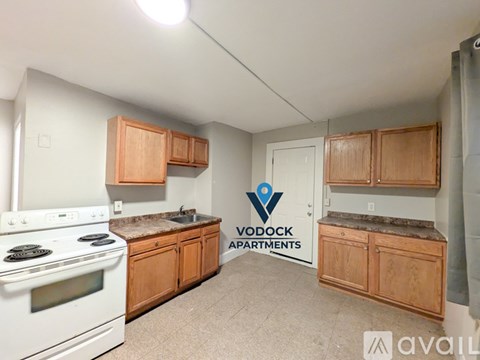 529 Union St 3 Beds Apartment for Rent