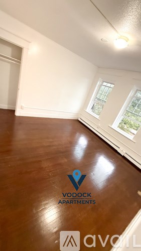 528 Union St 2 Beds Apartment for Rent