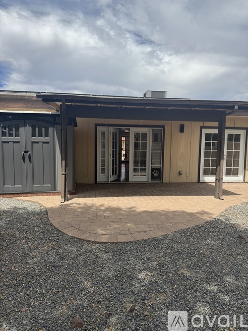 2531 E Bluefield Ave 2 Beds Single Family Home for Rent - Photo gallery 3