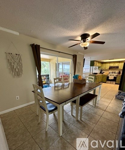 9216 N Alpinia Dr 3 Beds Apartment for Rent
