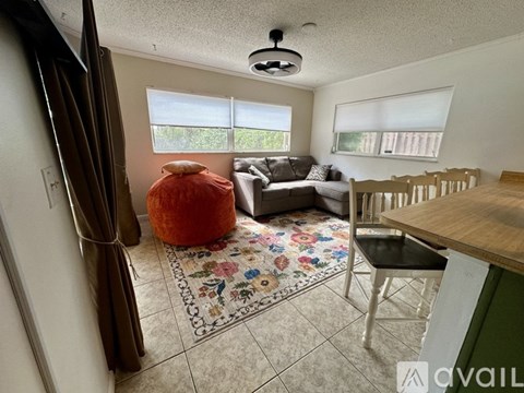 9216 N Alpinia Dr 3 Beds Apartment for Rent