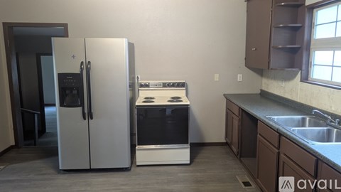 418 W 4Th St 4 Beds Apartment for Rent