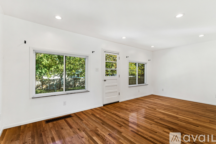 12451 Big Bend Road 3 Beds Single Family Home for Rent - Photo gallery 3