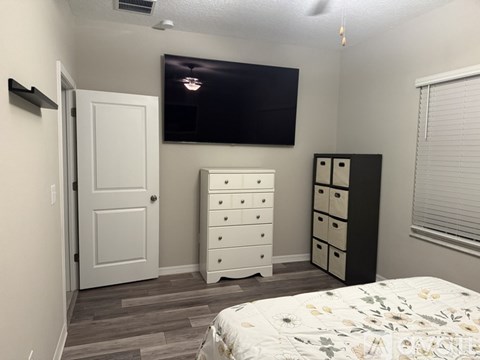 14067 Weddington Terrace 3 Beds Apartment for Rent