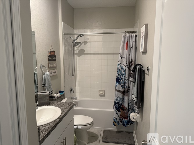 14067 Weddington Terrace 3 Beds Single Family Home for Rent - Photo gallery 3