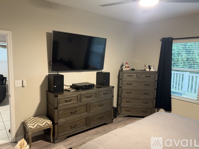 14067 Weddington Terrace 3 Beds Single Family Home for Rent - Photo gallery 4