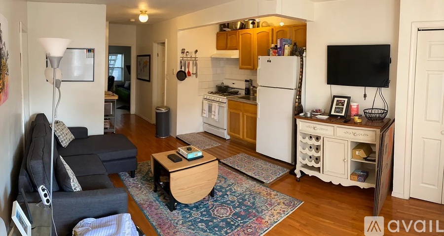 23rd St 2 Beds Apartment for Rent - Photo gallery 2