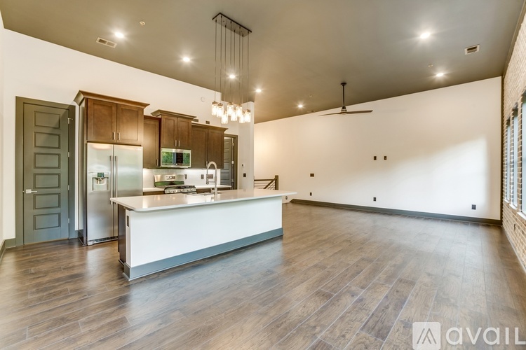 42 Shady Moss Lp 3 Beds Single Family Home for Rent - Photo gallery 5