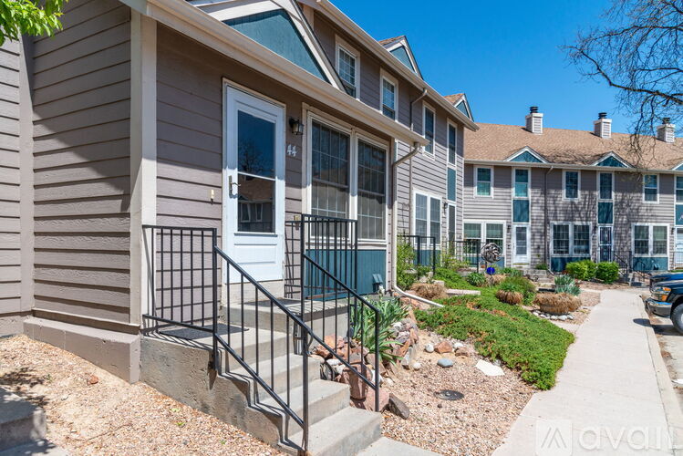 11590 Community Center Dr 1 Townhouse for Rent - Photo gallery 2