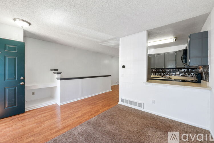 11590 Community Center Dr 1 Townhouse for Rent - Photo gallery 3