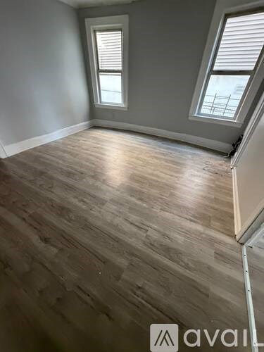 133 Isabella Ave 3 Beds Apartment for Rent