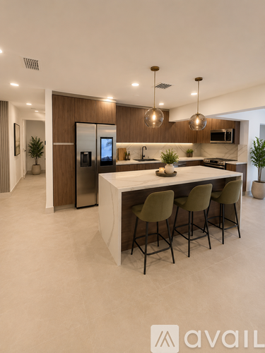 1012 Northeast 8th Street 4 Beds Single Family Home for Rent - Photo gallery 3