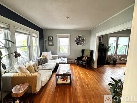 24 Teele Ave 4 Beds Apartment for Rent